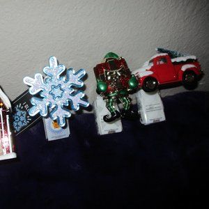 Bath & Body Works Set of 4 Chirstmas wallflowers Lite up and fragrance